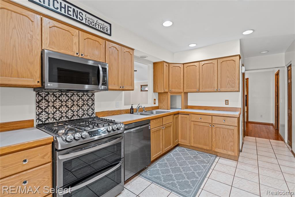 3514 Morrish Road, Swartz Creek, MI 48473 — Photo 11