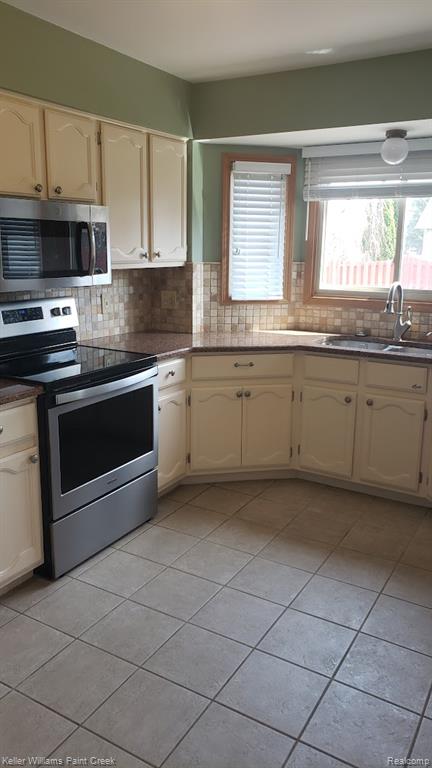 33842 Morningside, Fraser, MI 48026 — Photo 10
