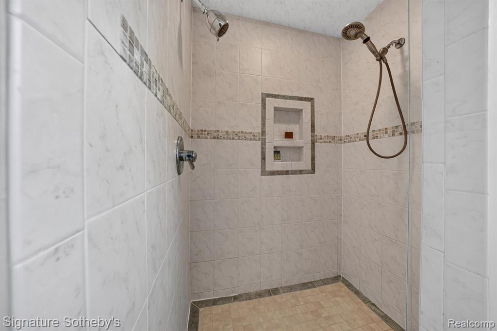 9880 Boulder Court, Davisburg, MI 48350 — Photo 44