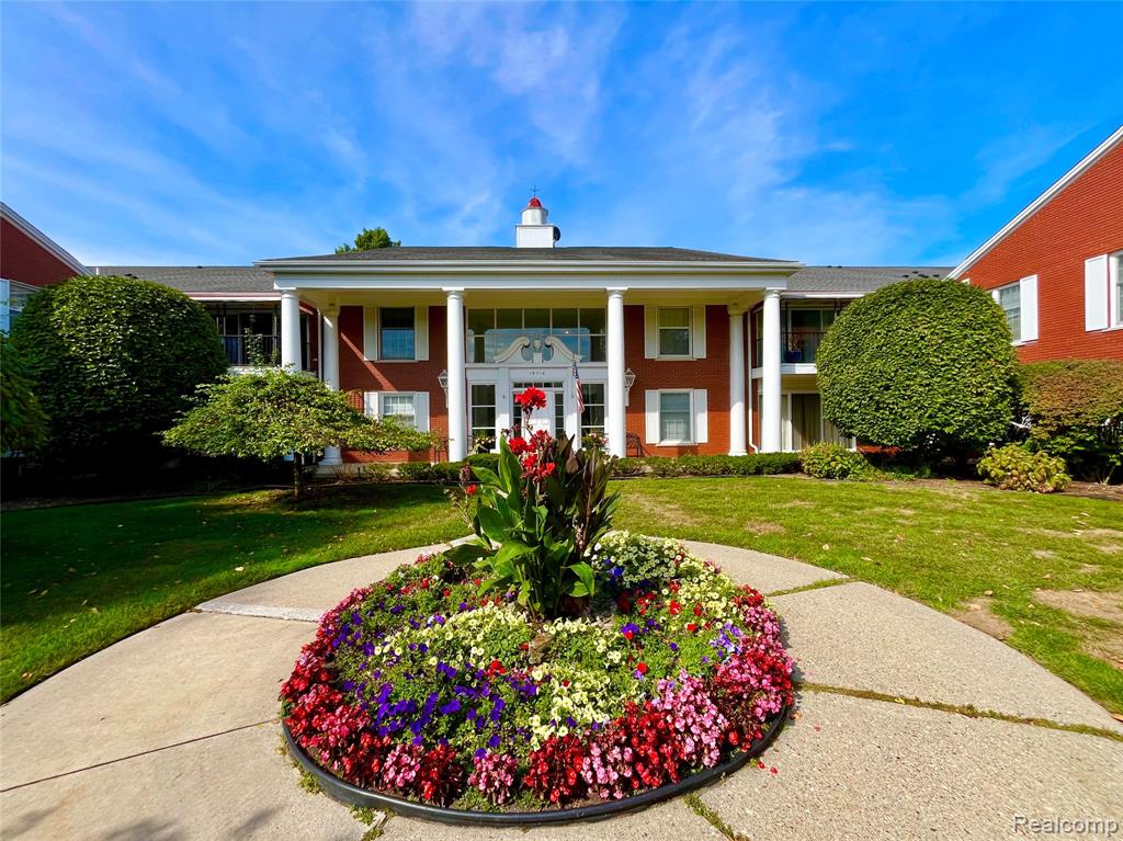 19710 13 Mile Road, 107, Beverly Hills, MI 48025 — Photo 22