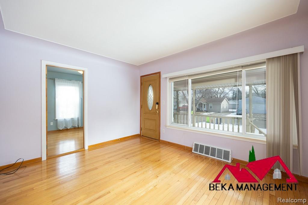 26627 RIALTO Street, Madison Heights, MI 48071 — Photo 4