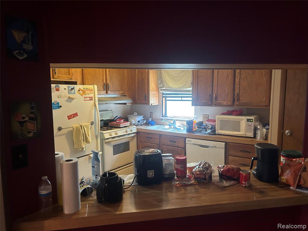 351 N. Squirrel RD, 209, Auburn Hills, MI 48326 — Photo 8