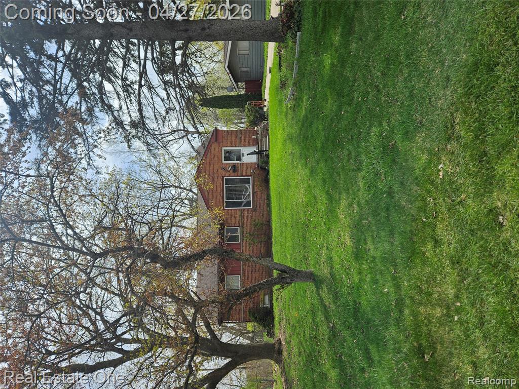 5947 Southward Avenue, Waterford, MI 48329 — front exterior