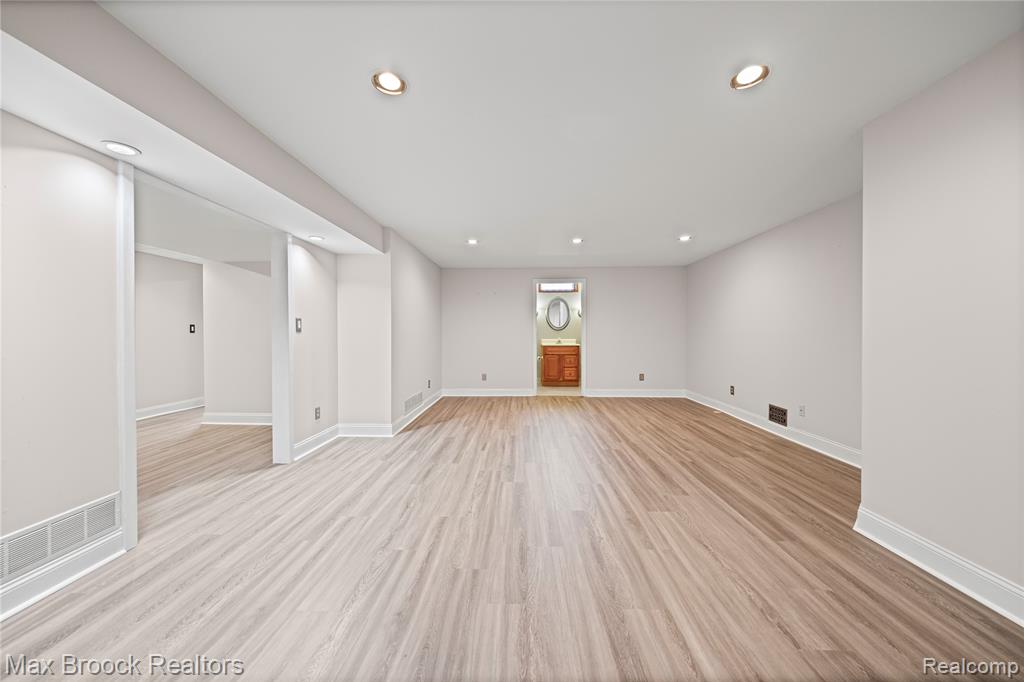 6555 Westphalia, West Bloomfield, MI 48324 — Photo 15