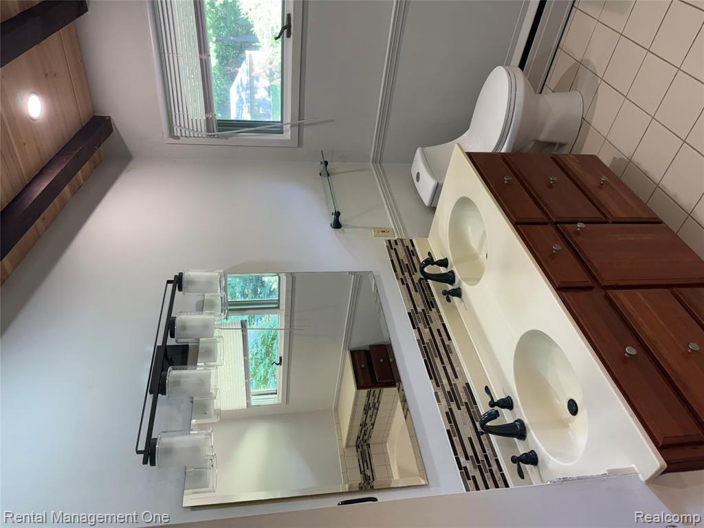 7621 Thornwood Street, Canton, MI 48187 — Photo 19