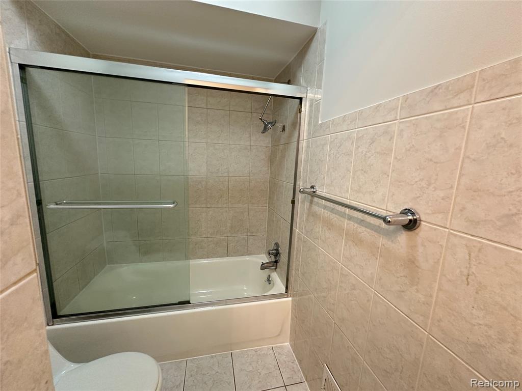 755 E Fox Hills Drive, Bloomfield Hills, MI 48304 — Photo 28