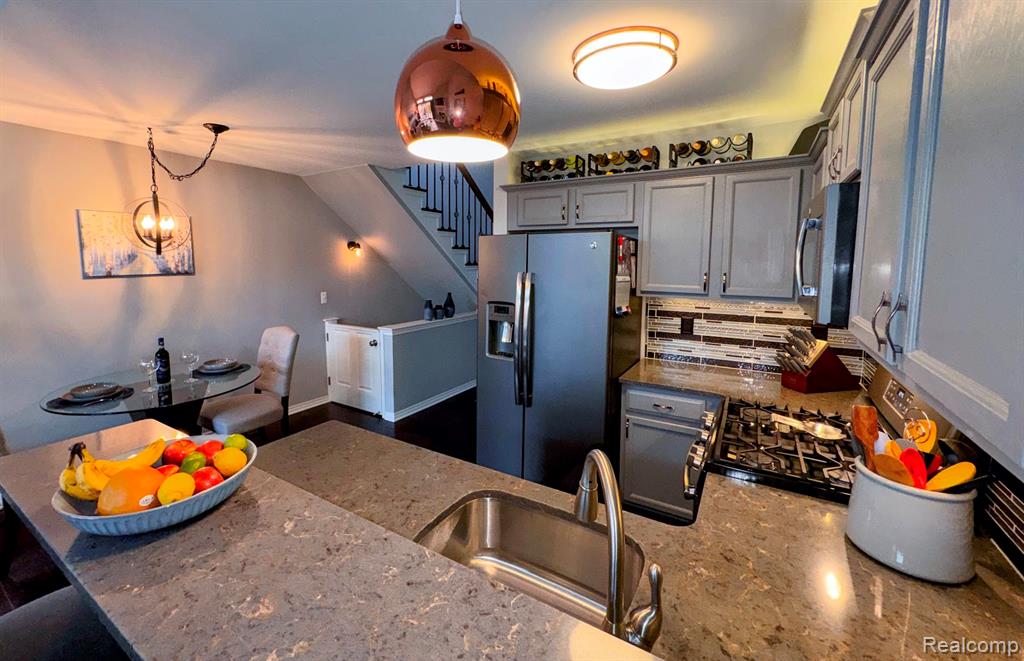 35149 Woodbury Drive, New Baltimore, MI 48047 — Photo 16