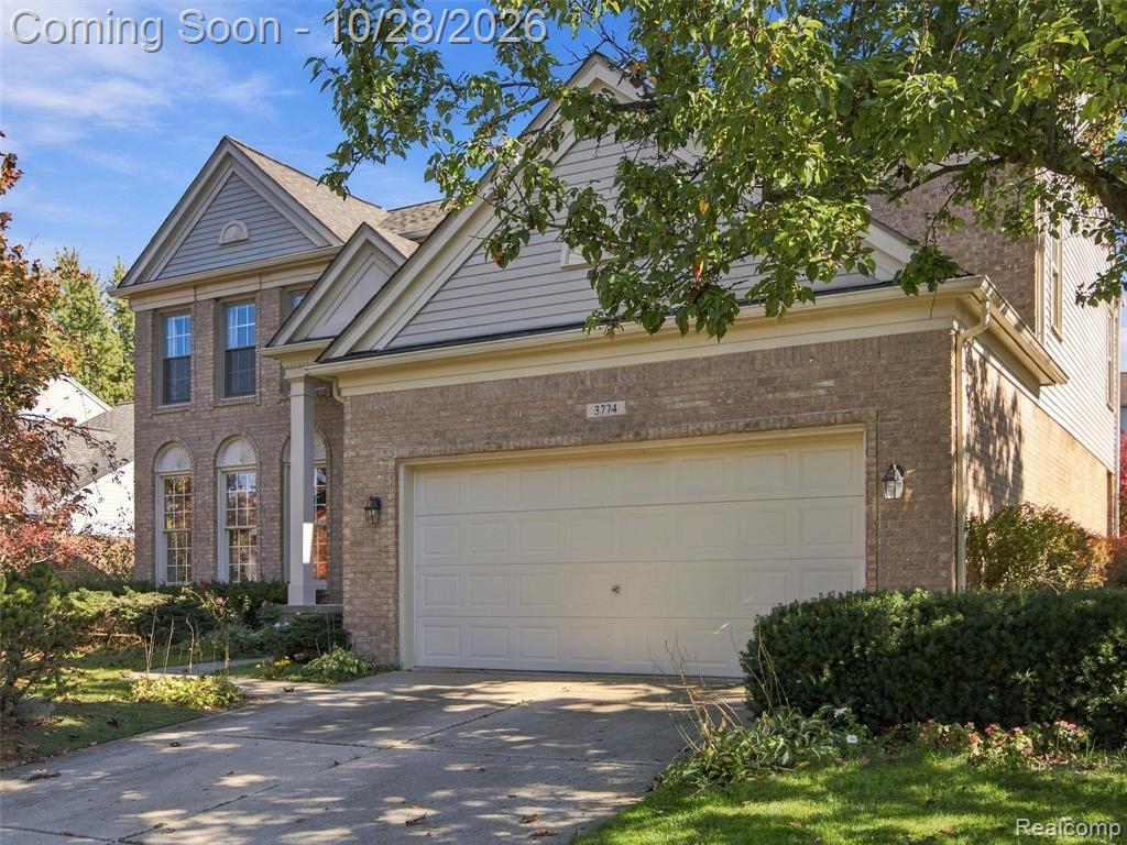 3774 Rolling Hills Road, Lake Orion, MI