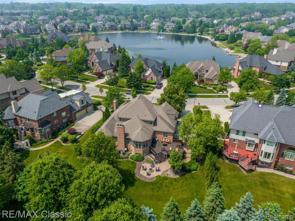 18438 Clairmont Circle E, Northville, MI 48168 — Photo 79