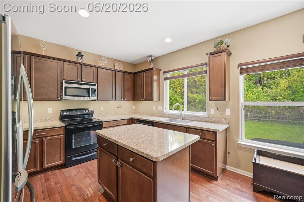 17154 Dew Point Court, Romulus, MI 48174 — Photo 21