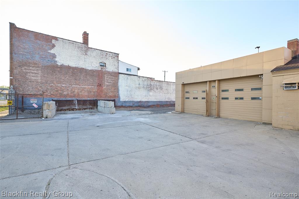 15410 Harper Avenue, Detroit, MI 48224 — Photo 11