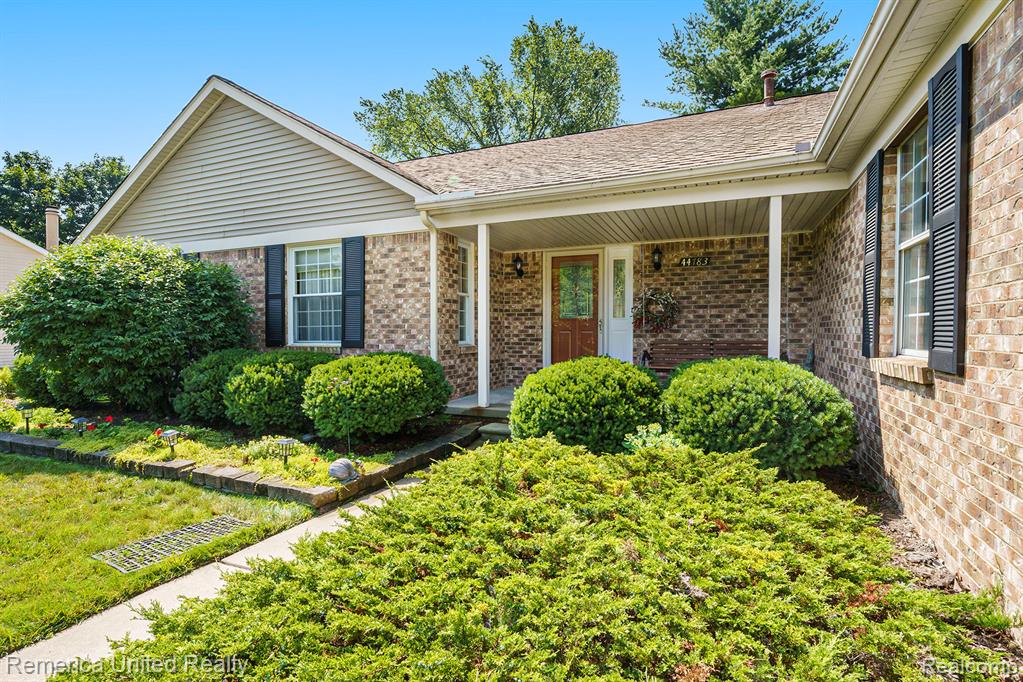 44783 Yorkshire Drive, Novi, MI — Photo 3