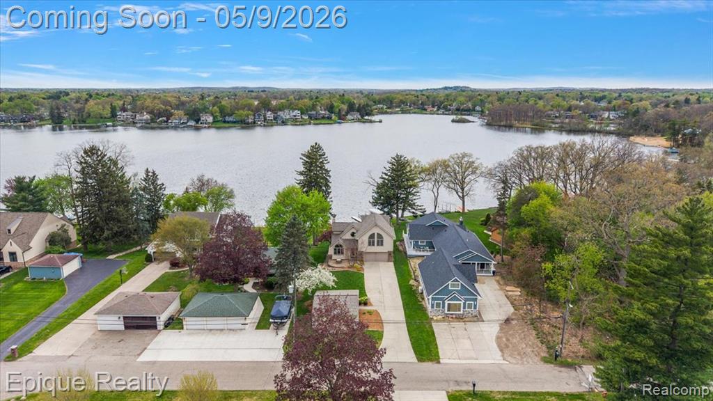 4521 Parnell Drive, Clarkston, MI — Photo 2