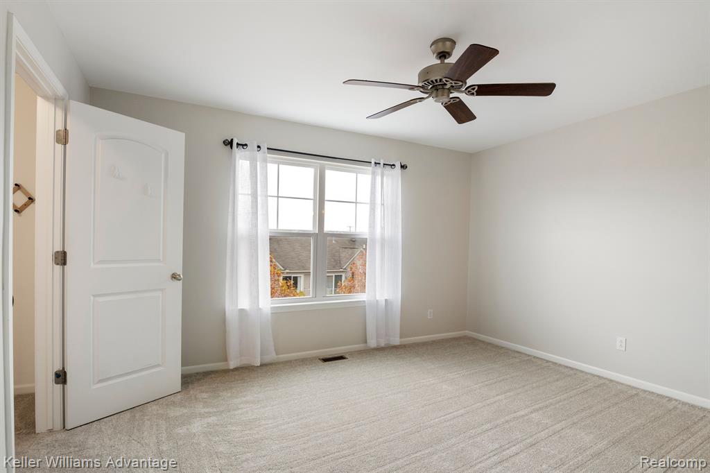 419 WRIGHT Street, Wixom, MI 48393 — Photo 28