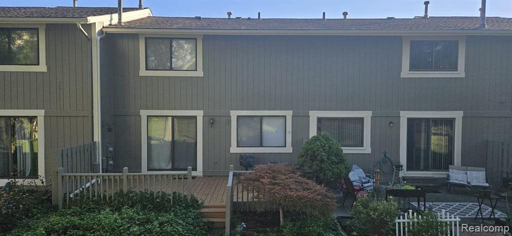 894 YORKTOWN, Northville, MI 48167 — Photo 40