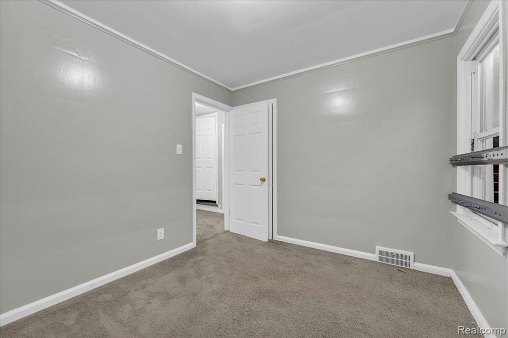 5585 CADIEUX Road, Detroit, MI 48224 — Photo 11