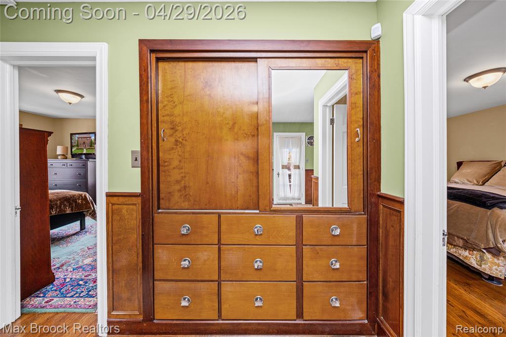 938 LAKEPOINTE STREET, Grosse Pointe Park, MI 48230 — Photo 26