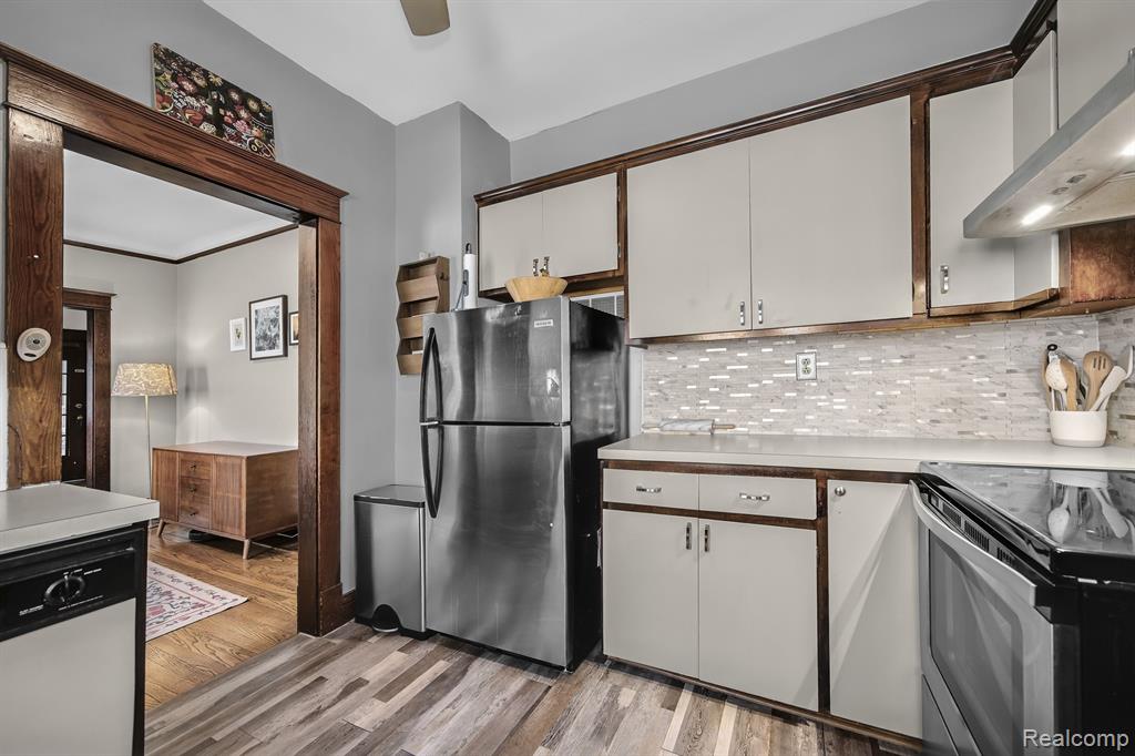 720 S DORCHESTER Avenue, Royal Oak, MI 48067 — Photo 16