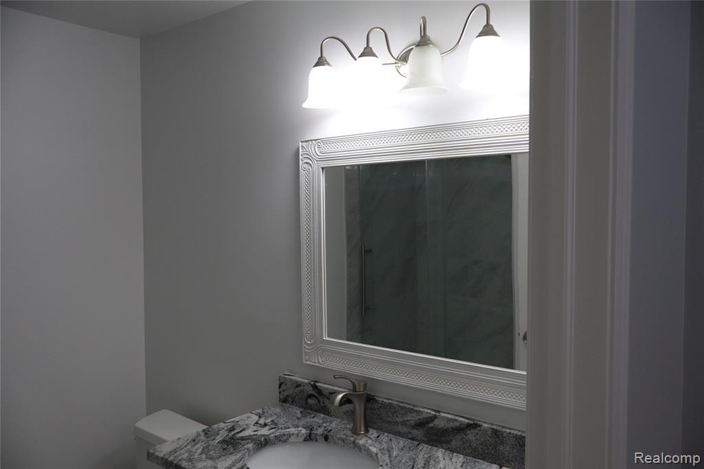 44843 MARIGOLD Drive, Sterling Heights, MI 48314 — Photo 21