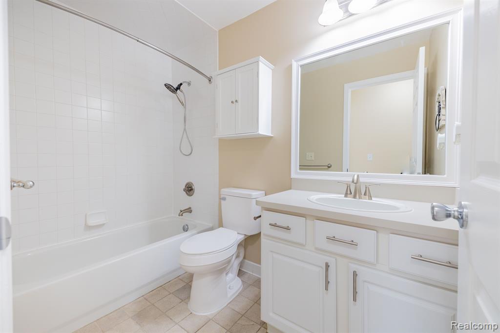 491 MULBERRY Street, Wyandotte, MI 48192 — Photo 26