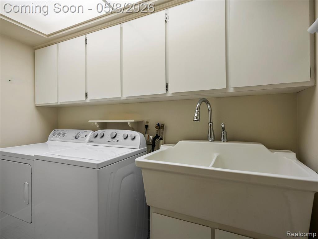 38523 Manchester Street, Clinton Twp, MI 48036 — Photo 34