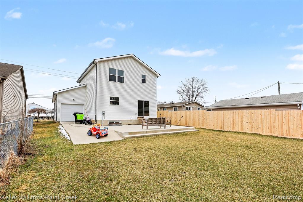 49053 Jefferson Avenue, Chesterfield, MI 48047 — Photo 4