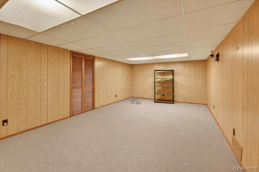 18268 University Park Drive, Livonia, MI, 48152