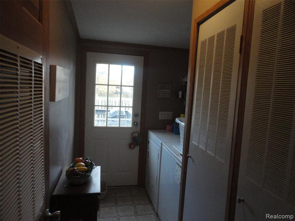 1092 Cameron Circle, Monroe, MI 48161 — Photo 13