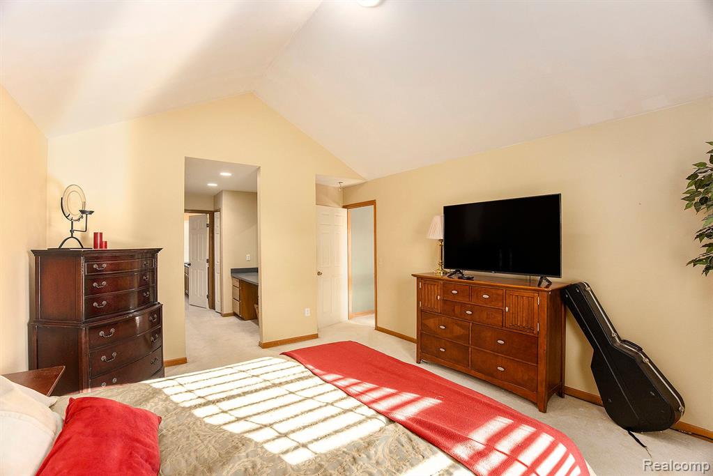 52644 CLEVELAND Street, New Baltimore, MI 48047 — Photo 14