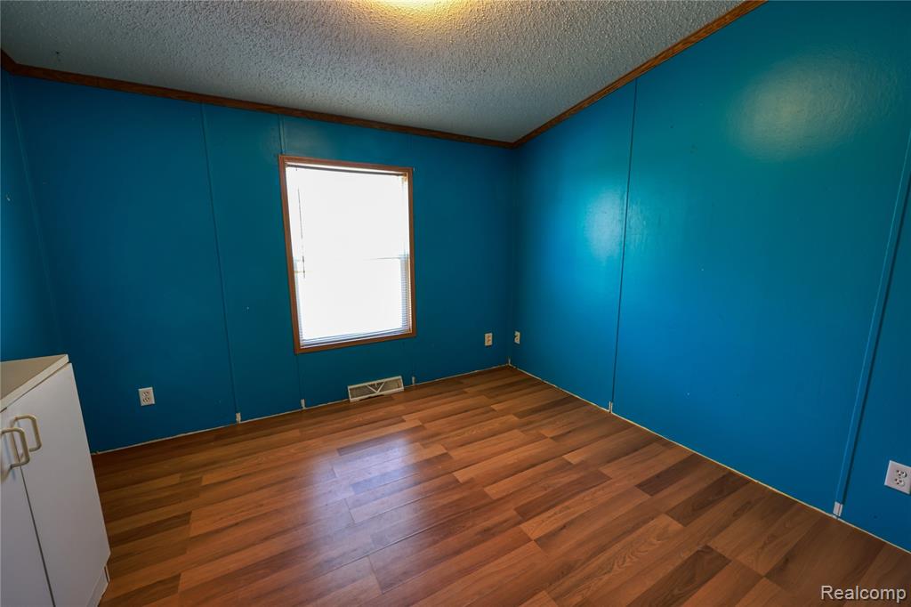 7208 Mapleview Circle E, Brown, MI 48416 — Photo 25