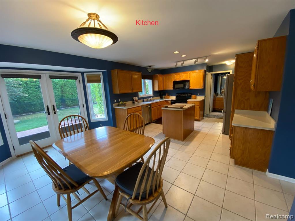 48701 LAFAYETTE Drive, Macomb, MI 48044 — Photo 44