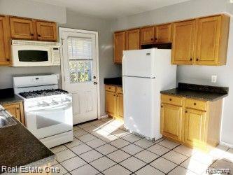5102 Franklin Park Drive, Sterling Heights, MI 48310 — Photo 4