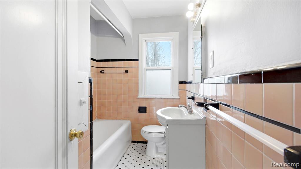 2858 Fort Park Boulevard, Lincoln Park, MI 48146 — Photo 33