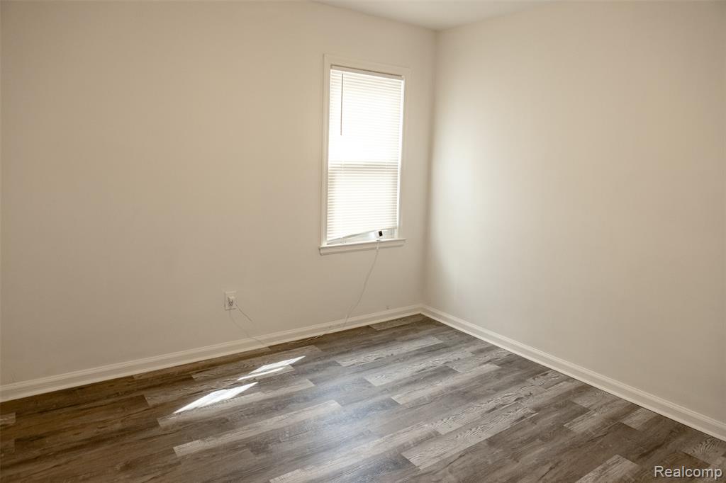 7366 Auburn Street, Detroit, MI 48228 — Photo 15