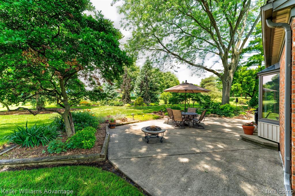 41764 Camden Court, Northville, MI 48168 — Photo 43