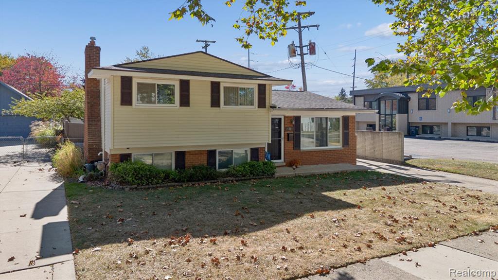 496 Langley Boulevard, Clawson, MI — Photo 35