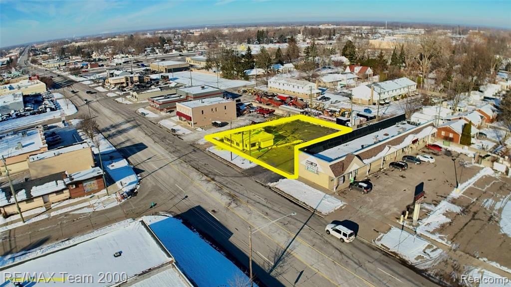 27010 Plymouth Road, Redford, MI 48239