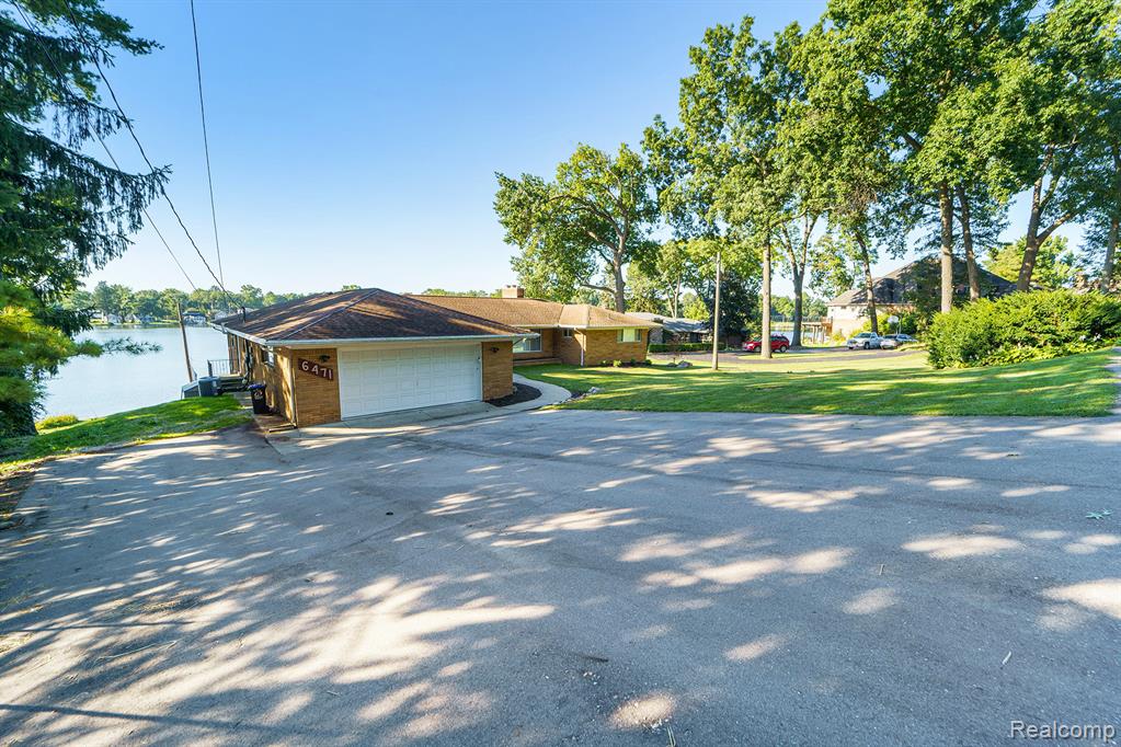 6471 Wellesley Terrace, Clarkston, MI — Photo 2