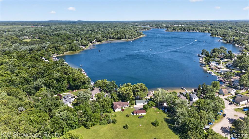 612 Sunrise Park, Howell, MI 48843 — Photo 13