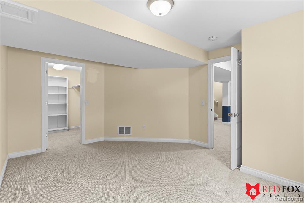 1199 Creek View Court, Burton, MI 48509 — Photo 31