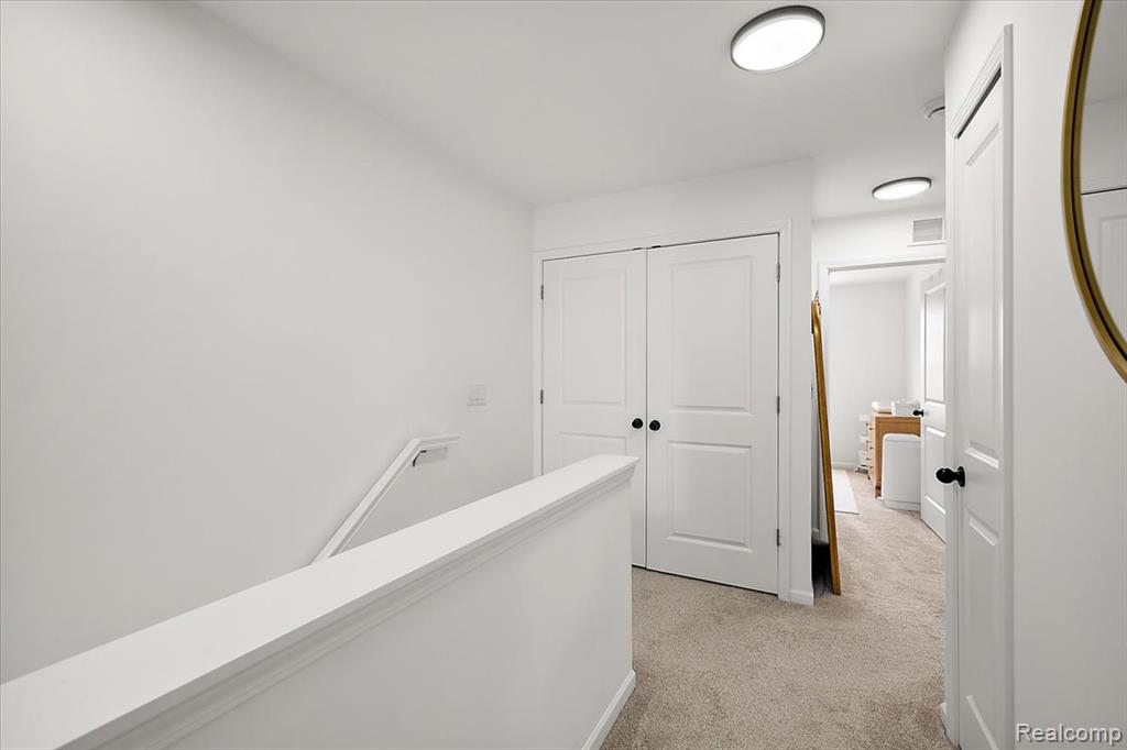 3951 Trailwaycommons Circle, Auburn Hills, MI 48326 — Photo 31