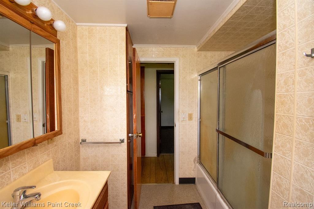 9316 EAST Road, Burt, MI 48417 — Photo 22