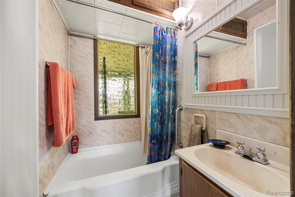 8893 Anchor Bay Drive, Algonac, MI 48001 — Photo 15