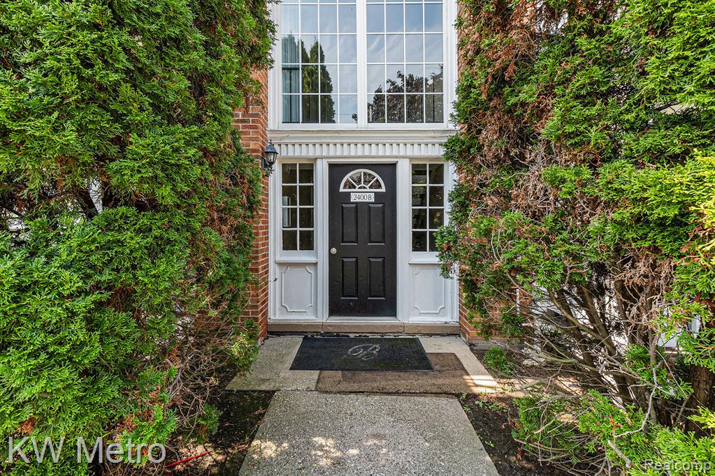 2400 Parmenter Boulevard, 207, Royal Oak, MI 48073 — Photo 3