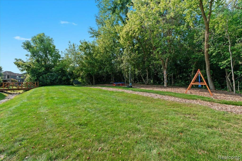 50591 ELMWOOD, Plymouth, MI 48170 — Photo 12