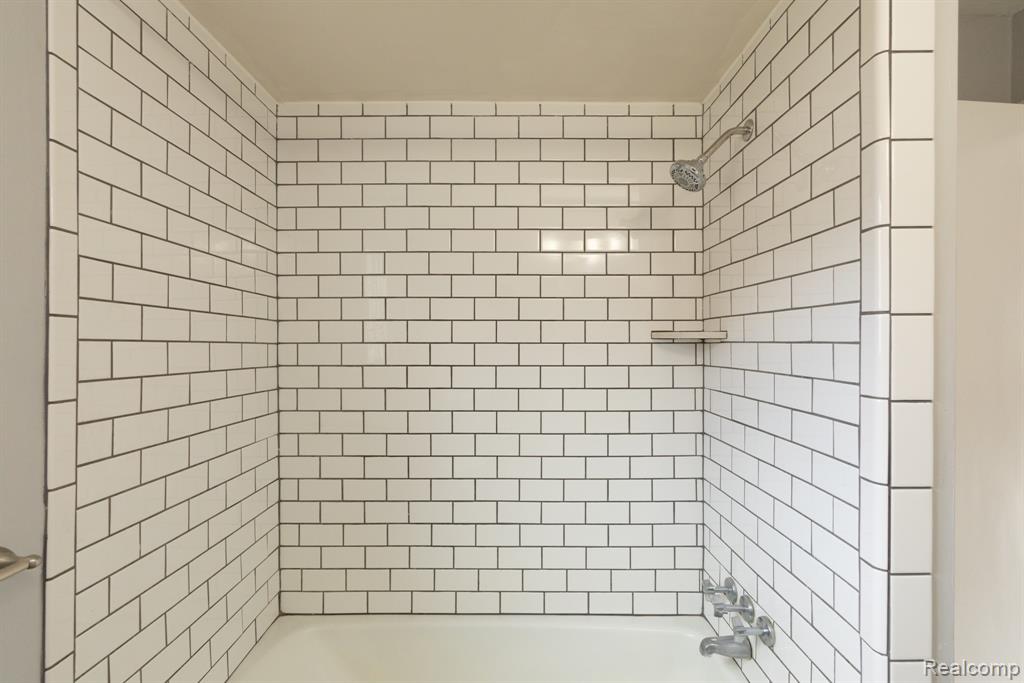 495 Miller Avenue, Apt. 104, Rochester, MI 48307 — Photo 14