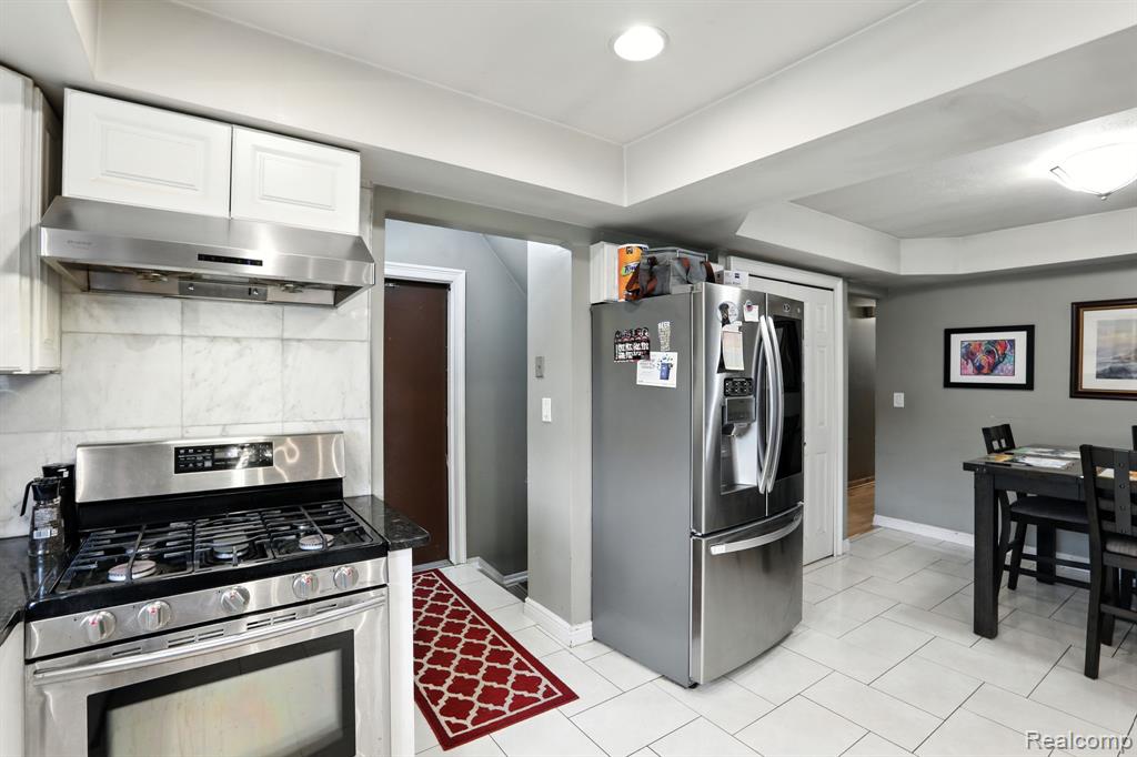 4761 Fox Hill Drive, Sterling Heights, MI 48310 — Photo 13