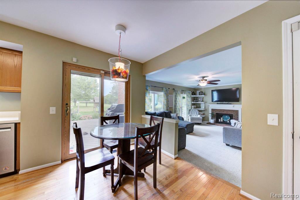 46500 E Oak Manor Court, Canton, MI 48187 — Photo 18