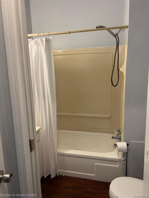 50 W Milton Avenue, Hazel Park, MI 48030 — Photo 11
