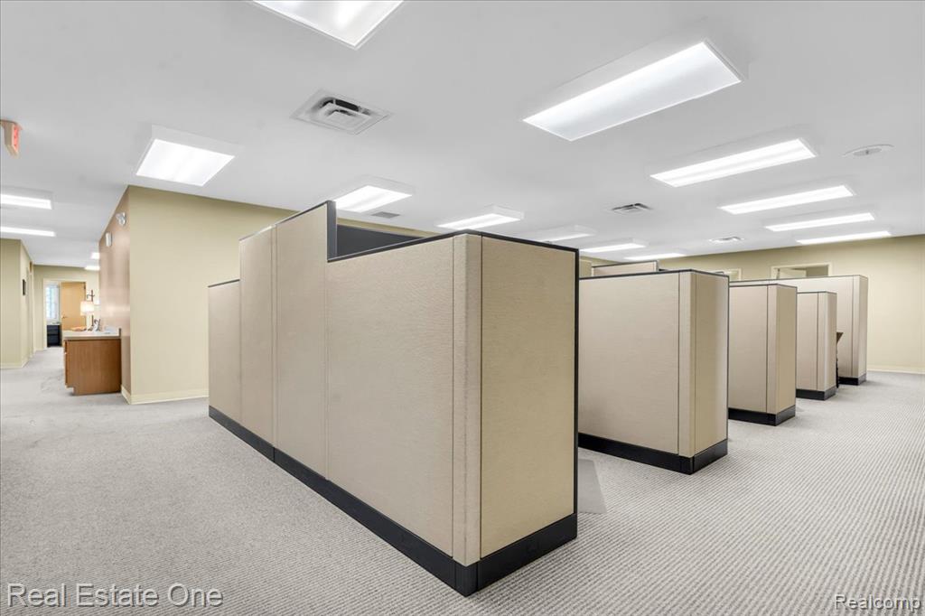 110 S Washington Street, Oxford, MI 48371 — Photo 11